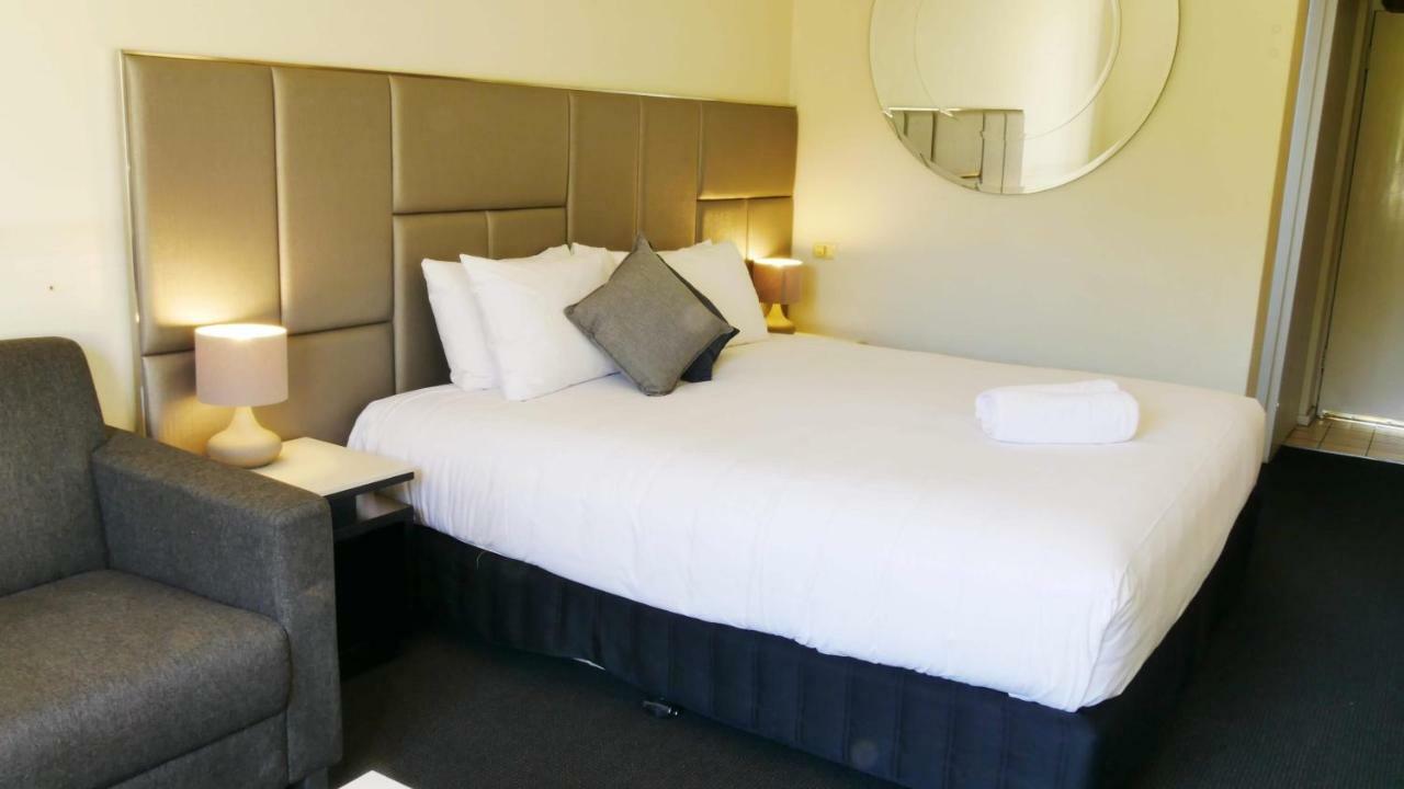 Country Capital Motel Tamworth Buitenkant foto